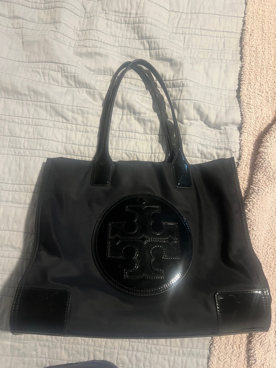 Tory Burch Handbags - Tory Burch Black Ella patent small purse